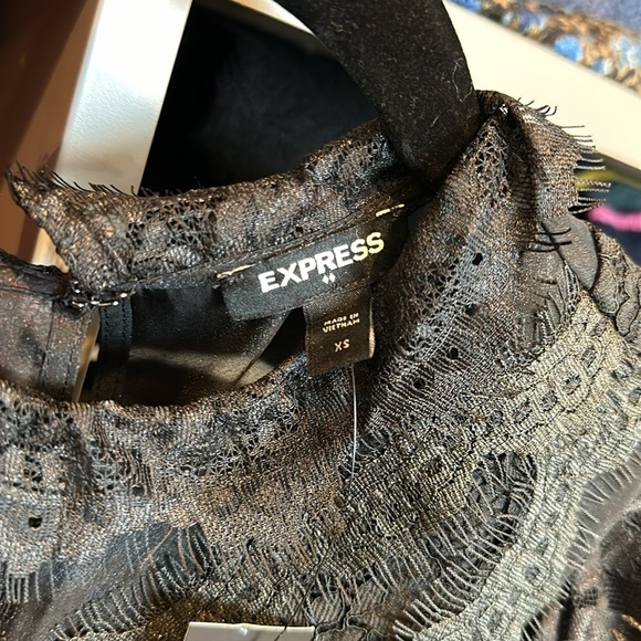 Express black lace peplum style blouse size XS NWT​ - Picture 2 of 3